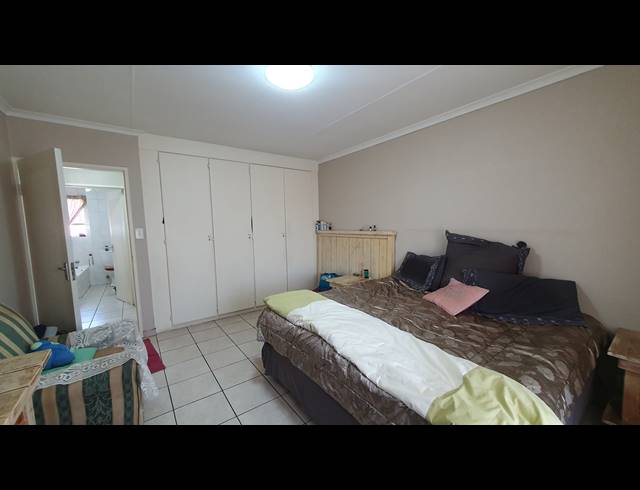 2 BEDROOM SECTIONAL TITLE FOR SALE IN NEW REDRUTH